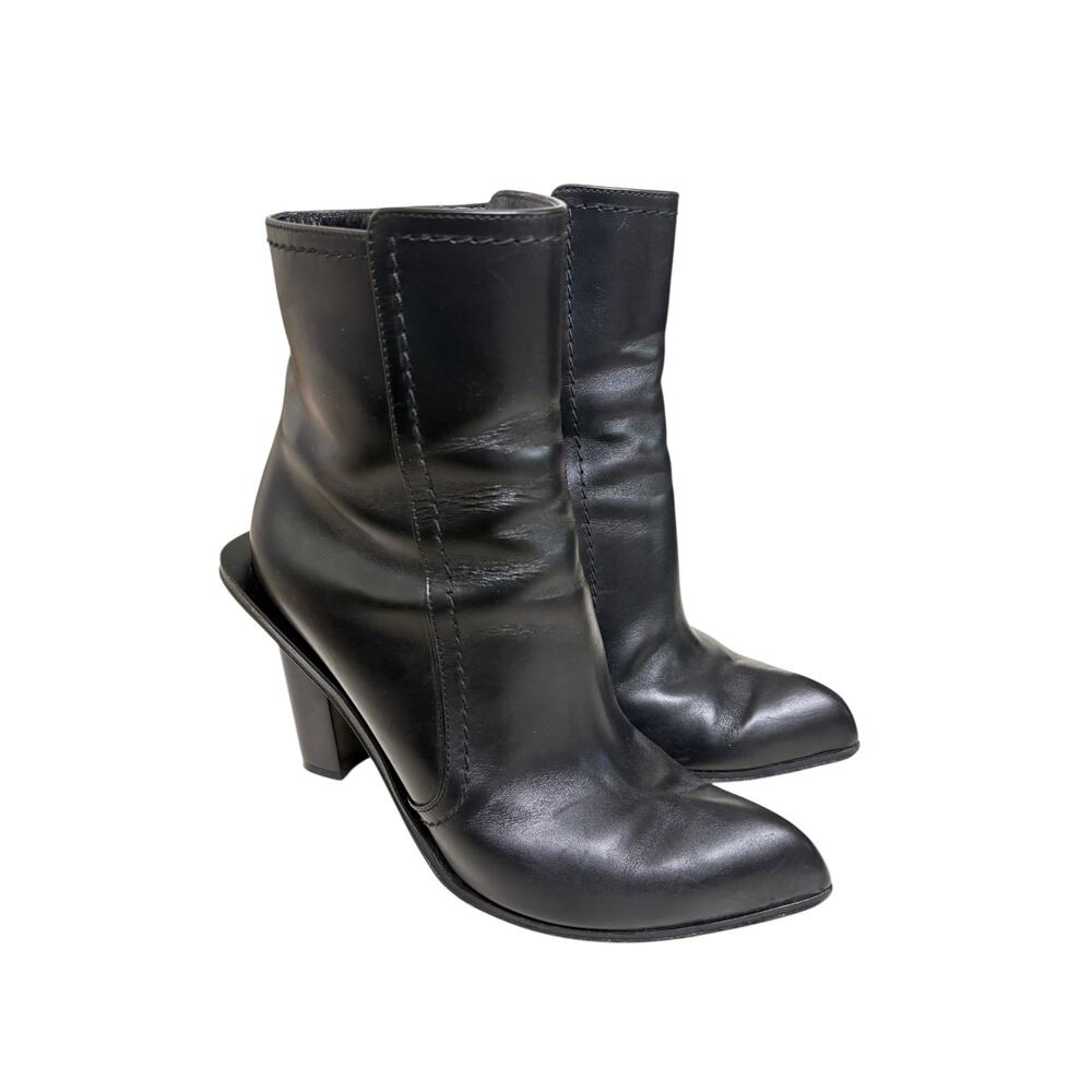 Alexander McQueen Leather Ankle Boots $1550 37.5
